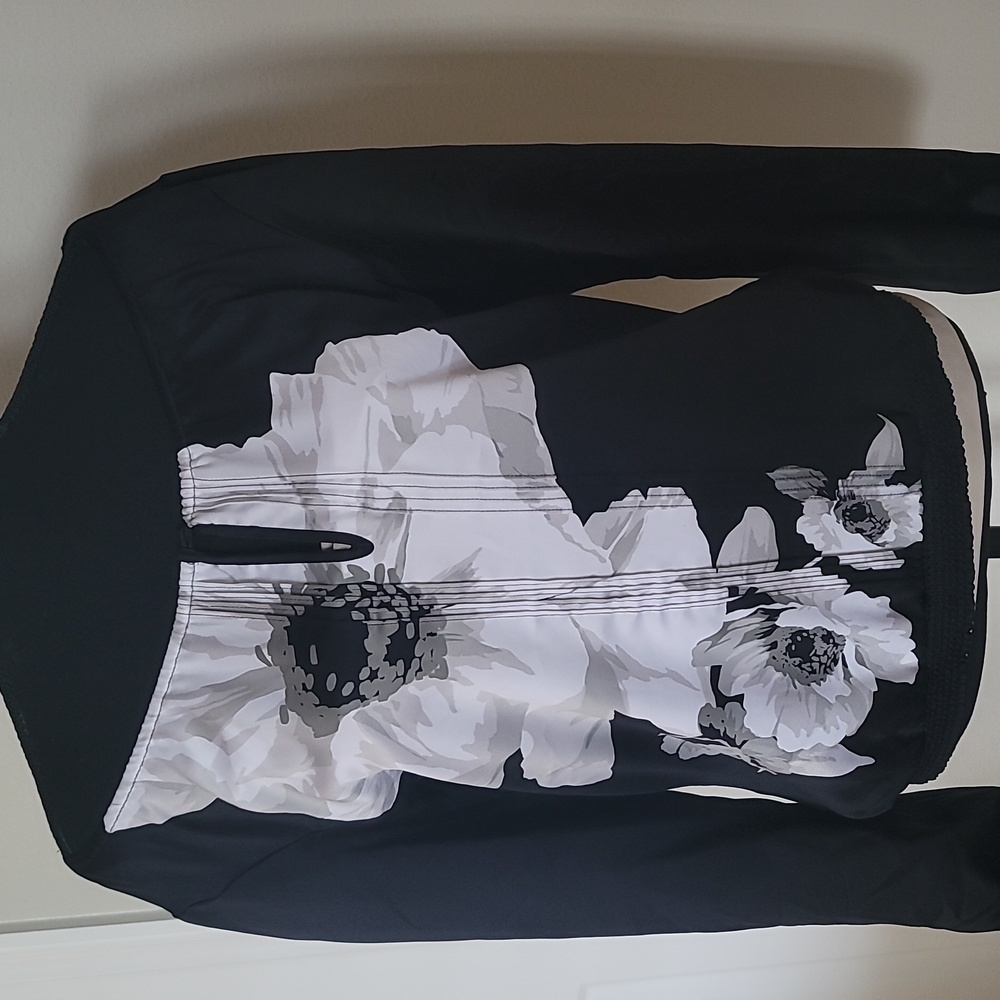 White House Black Market top
